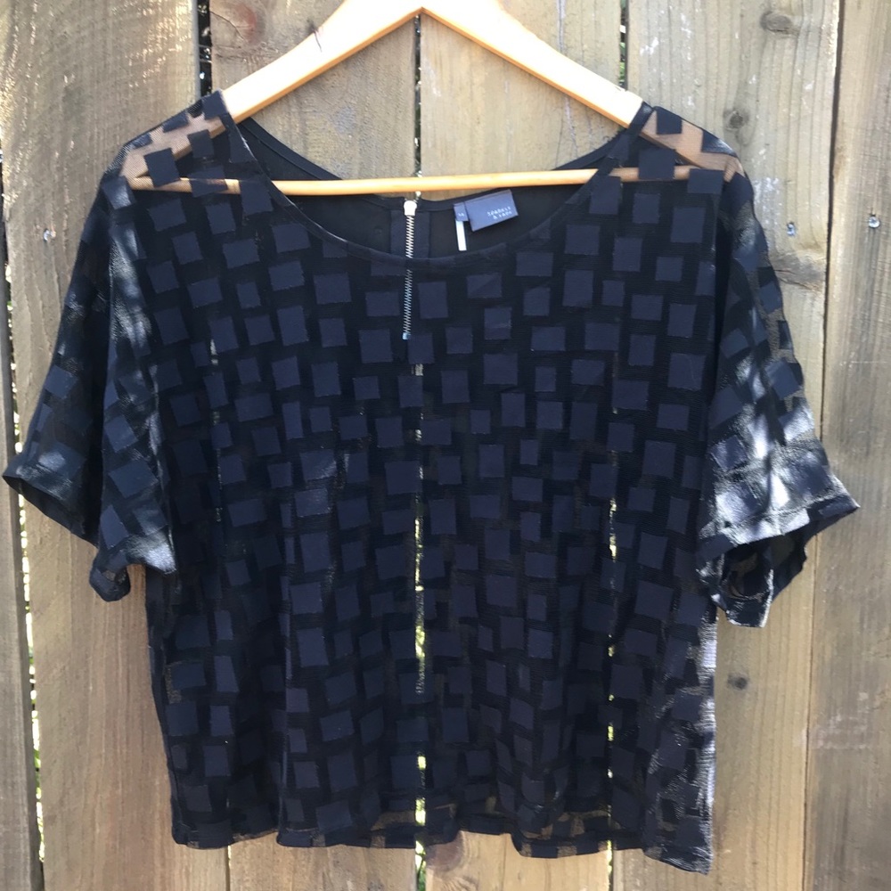 Wmns M Sparkle & Fade sheer top